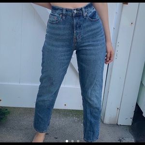 EUC🌟BDG High Rise Slim Straight Jeans